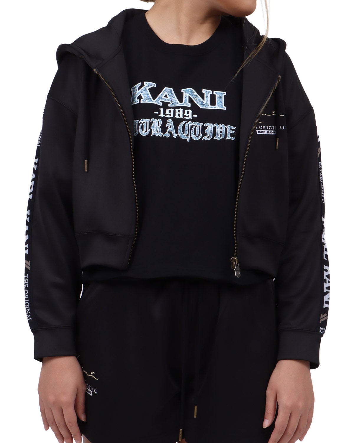 ブラック：167cm(Mサイズ着用)