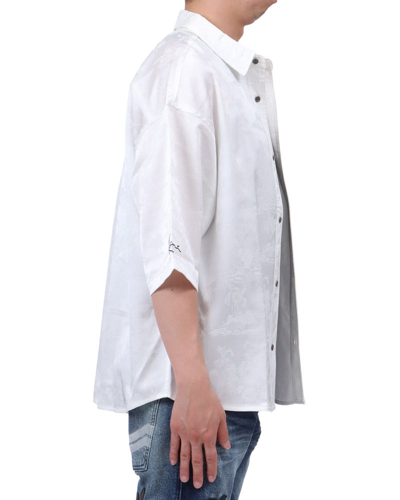 ホワイト：174cm62kg(Lサイズ着用)