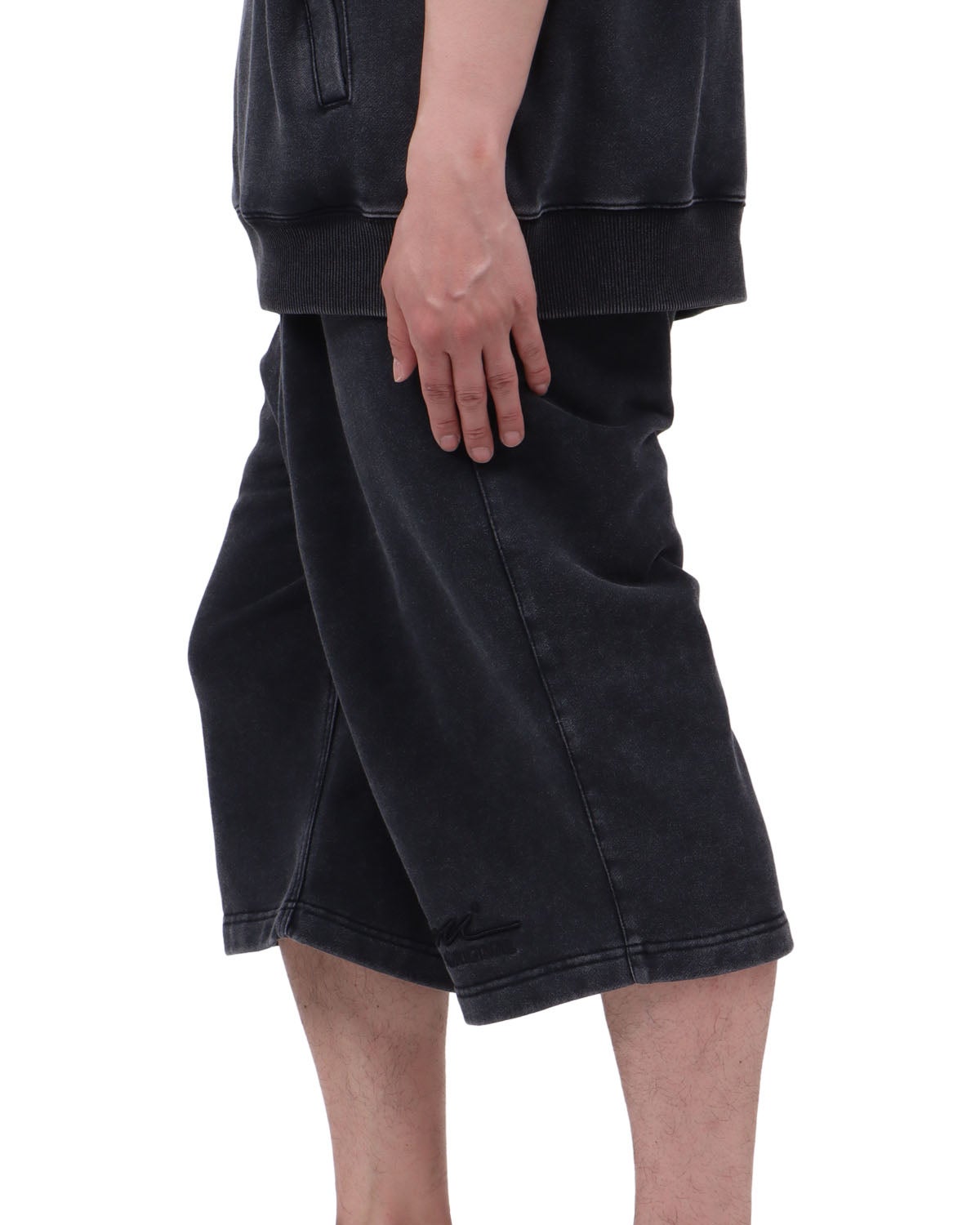 ブラック：174cm62kg(Lサイズ着用)