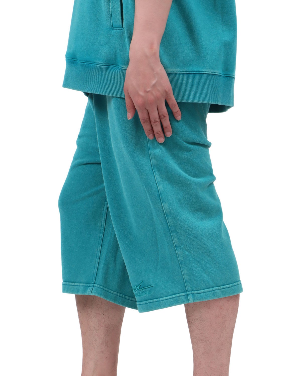 グリーングレー：174cm62kg(Lサイズ着用)