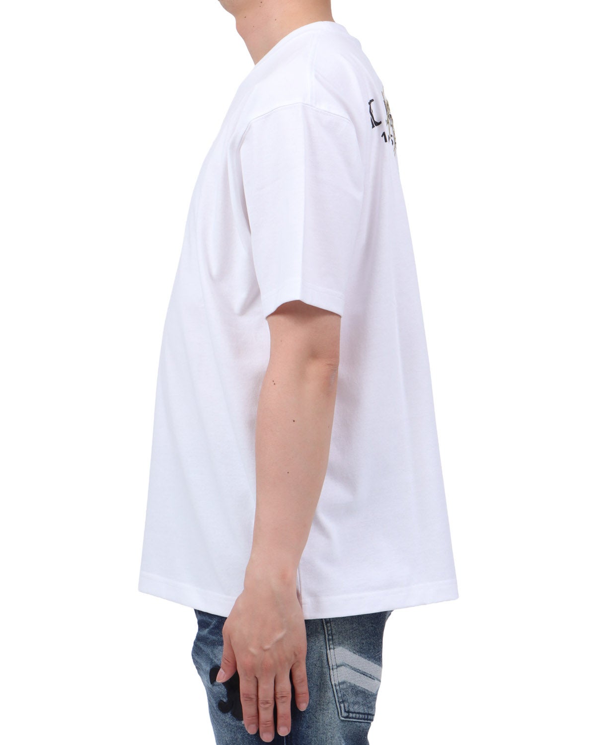 ホワイト：174cm62kg(Lサイズ着用)