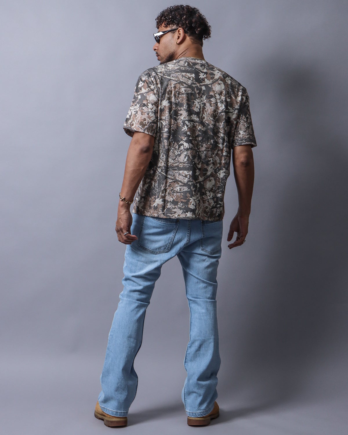 ベージュ：183cm(Lサイズ着用)