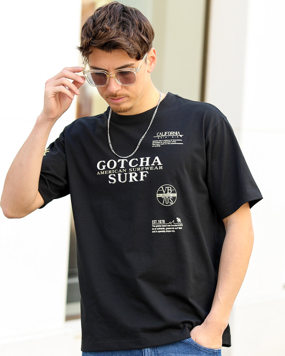 ブラック：180cm/70kg(Lサイズ着用)