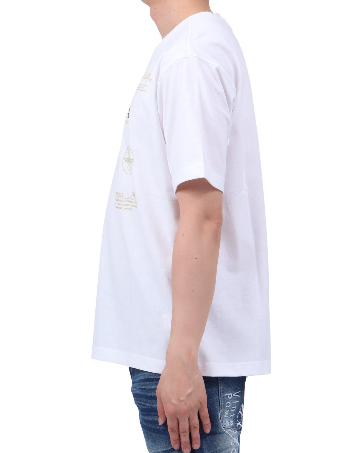 ホワイト：174cm62kg(Lサイズ着用)