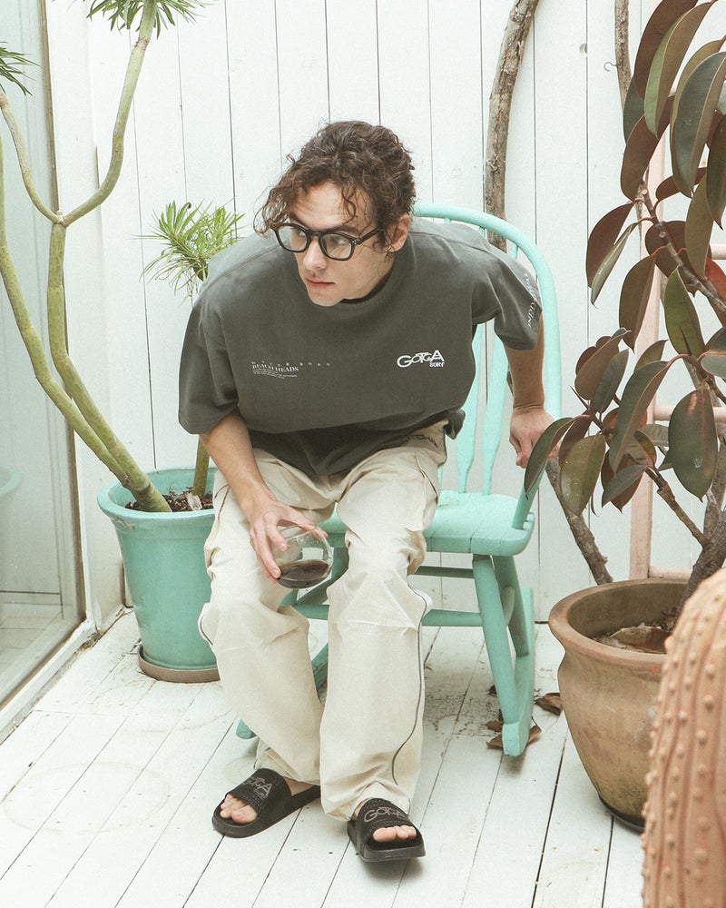 カーキ：175cm/66kg(XLサイズ着用)