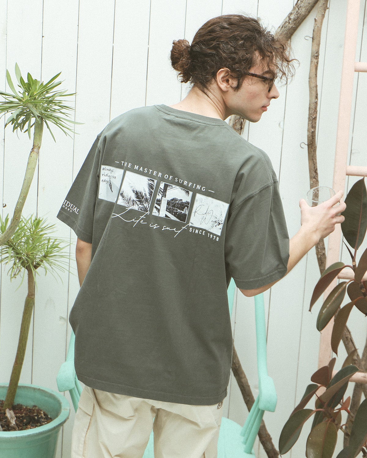 カーキ：175cm/66kg(XLサイズ着用)