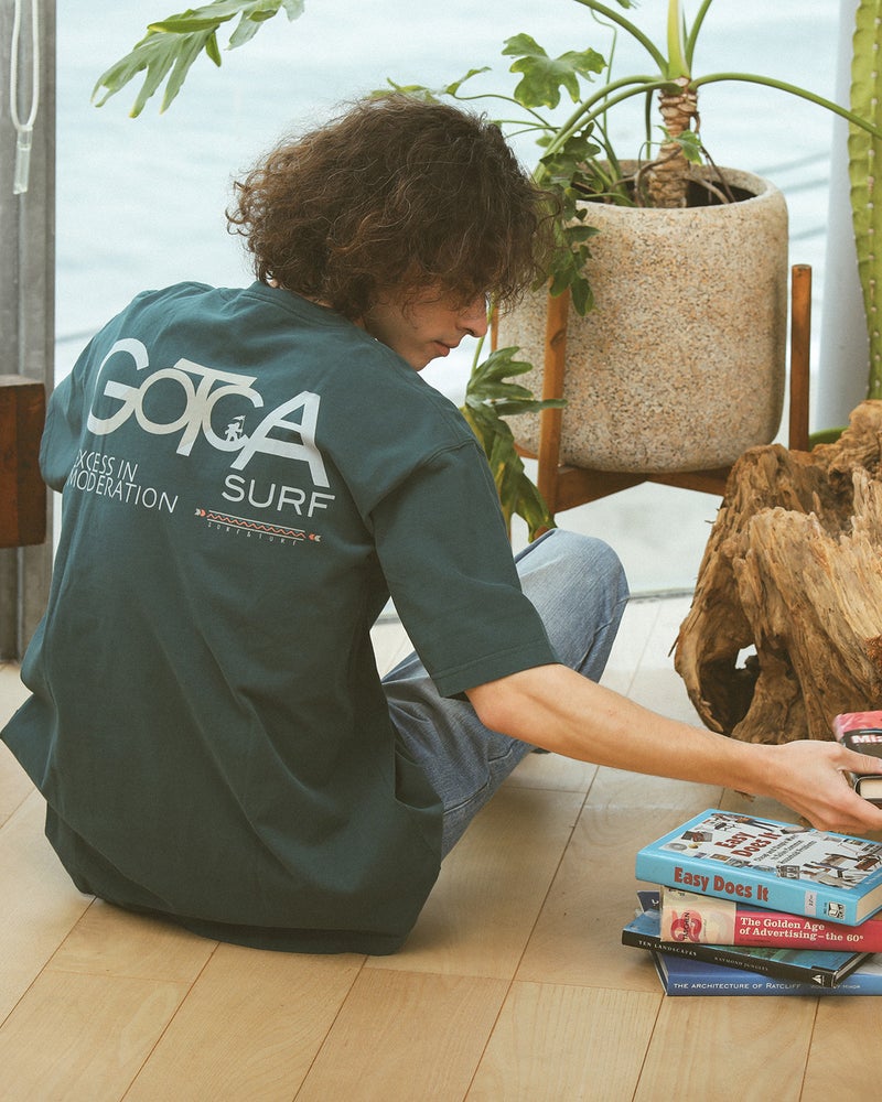 ダークグリーン：175cm/66kg(XLサイズ着用)