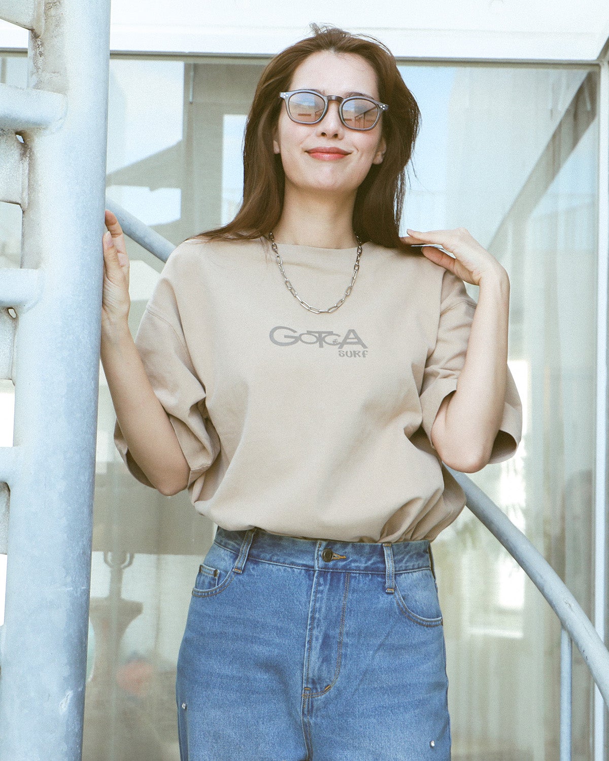 ベージュ：172cm(XLサイズ着用)