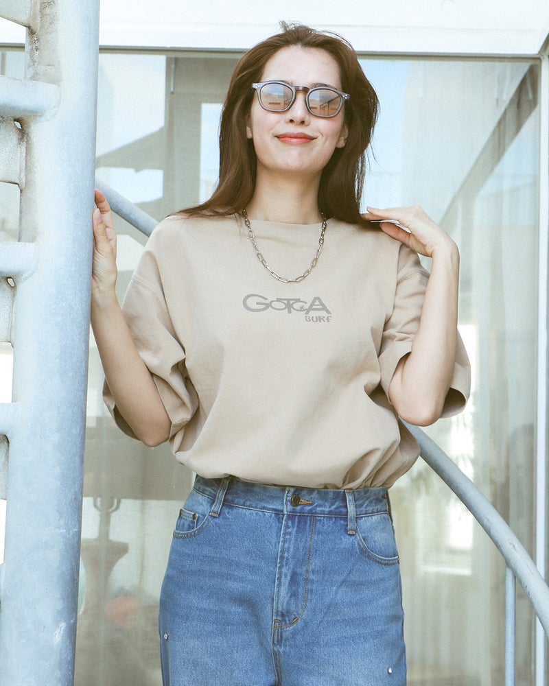 ベージュ：172cm(XLサイズ着用)