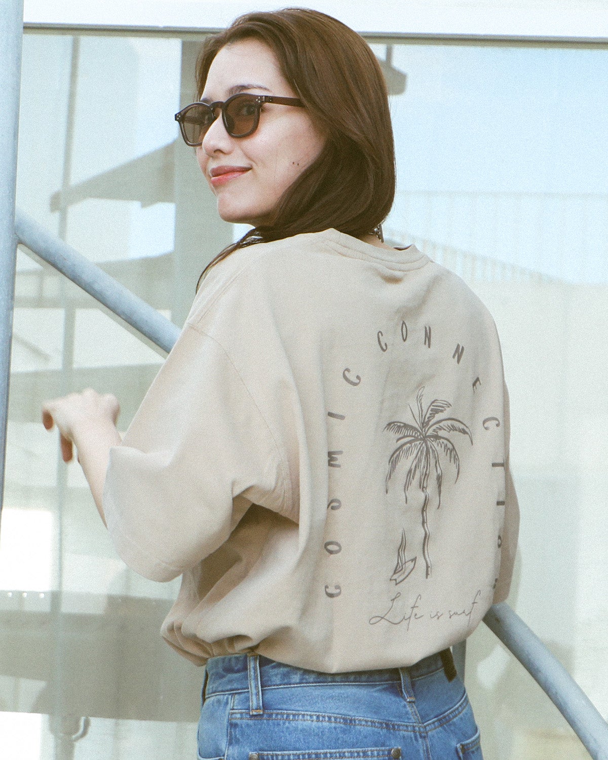 ベージュ：172cm(XLサイズ着用)