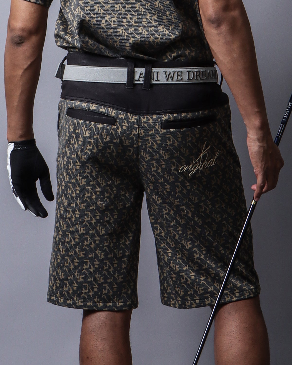 ブラック：183cm(Lサイズ着用)