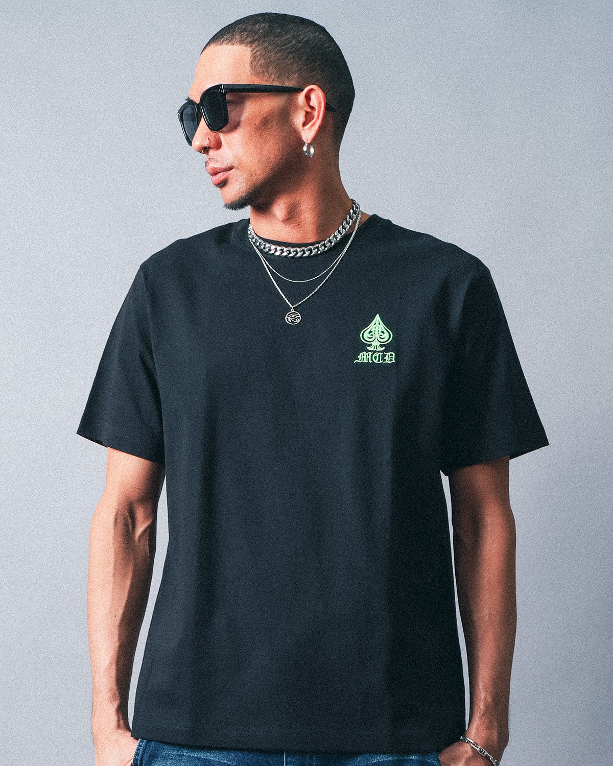 ブラック：183cm(Lサイズ着用)