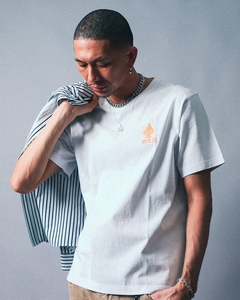 ホワイト：183cm(Lサイズ着用)