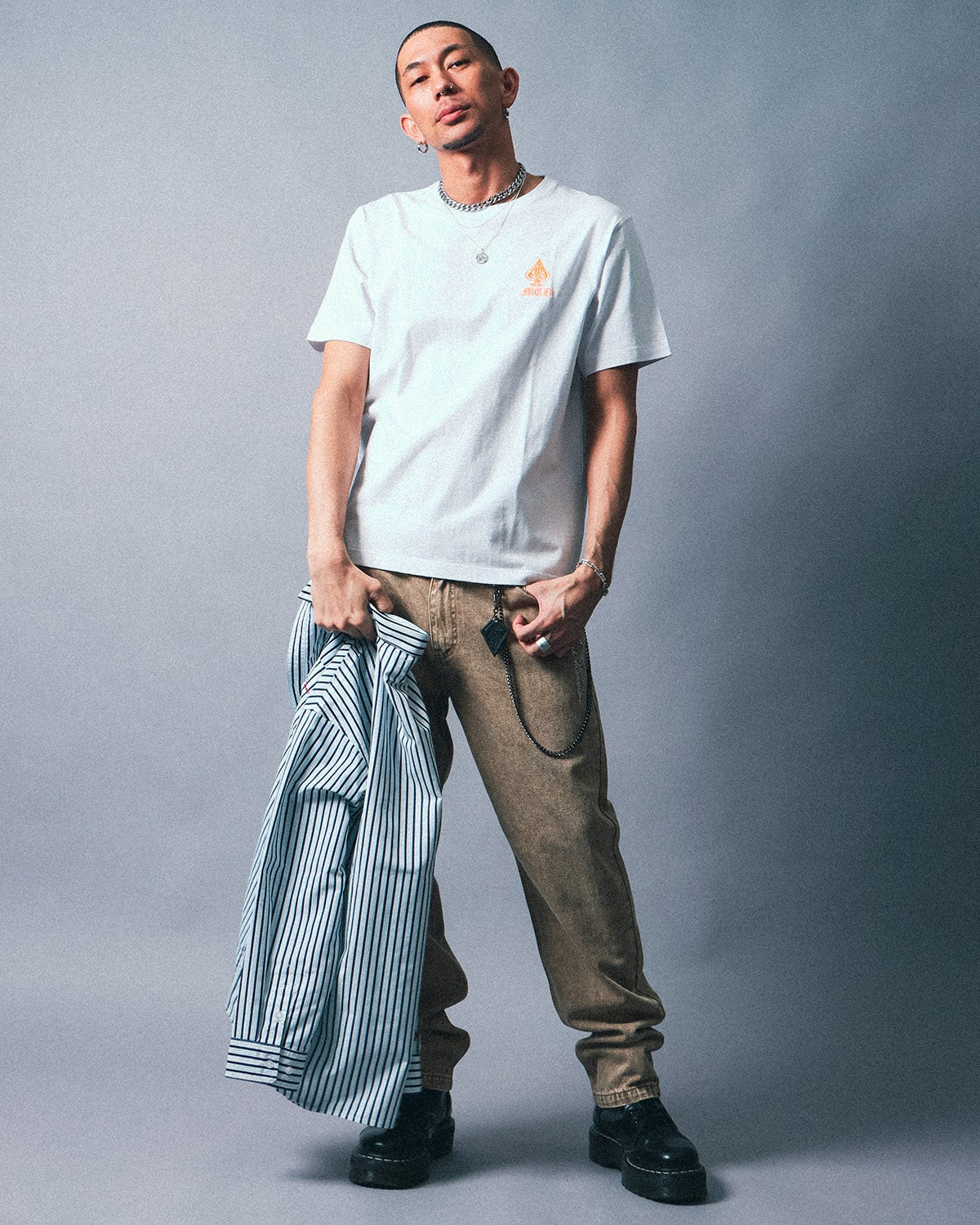 ホワイト：183cm(Lサイズ着用)