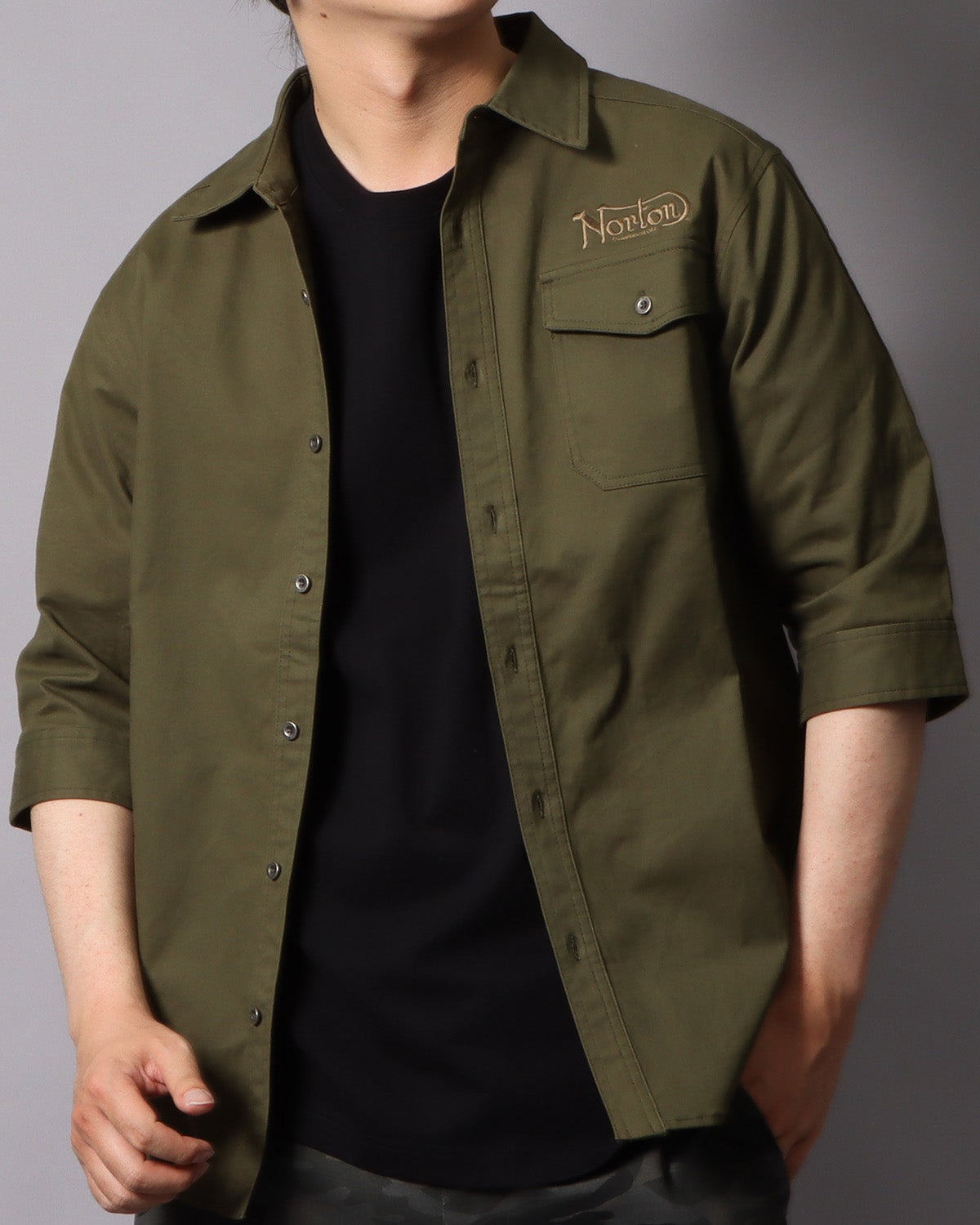 カーキ：178cm/75kg(Lサイズ着用）