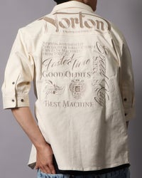 オフホワイト：178cm/75kg(Lサイズ着用）