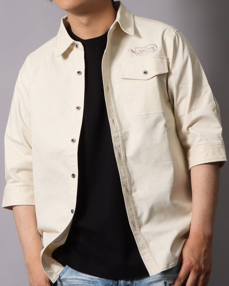 オフホワイト：178cm/75kg(Lサイズ着用）