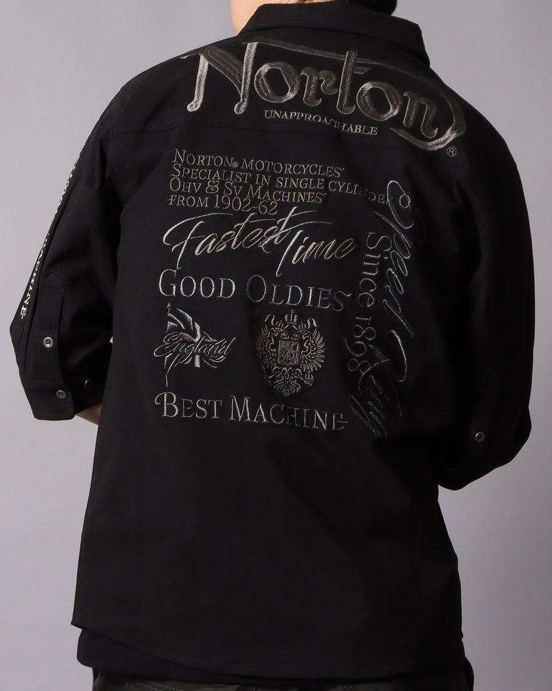 ブラック：178cm/75kg(Lサイズ着用）