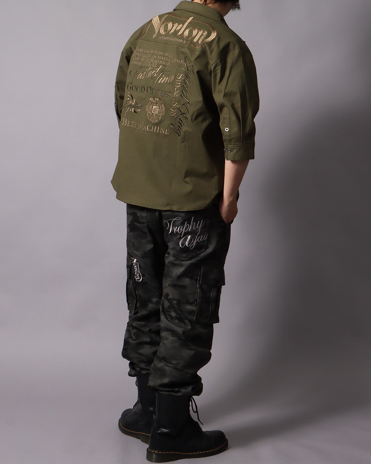 カーキ：178cm/75kg(Lサイズ着用）