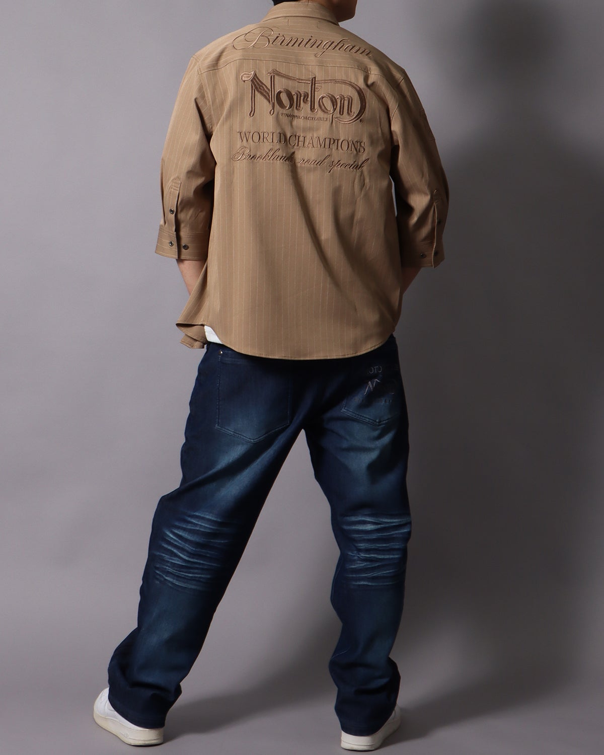 サンドべージュ：178cm/75kg(Lサイズ着用）