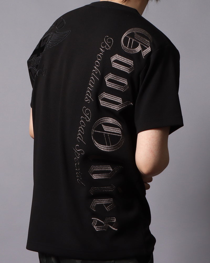 ブラック：178cm/75kg(Lサイズ着用）