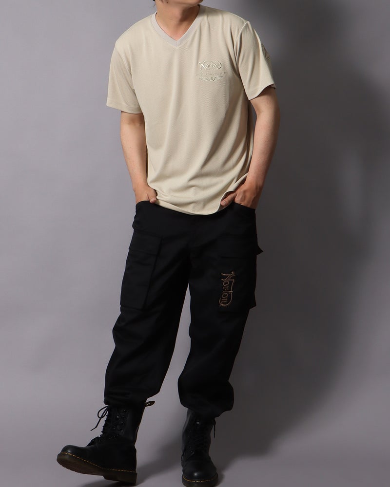 ベージュ：178cm/75kg(Lサイズ着用）