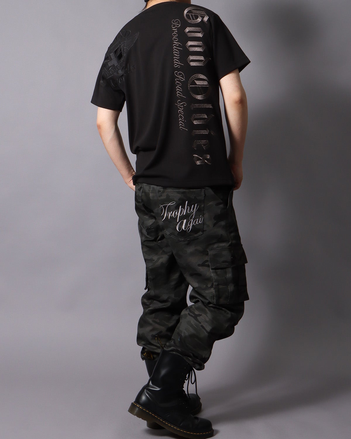 ブラック：178cm/75kg(Lサイズ着用）