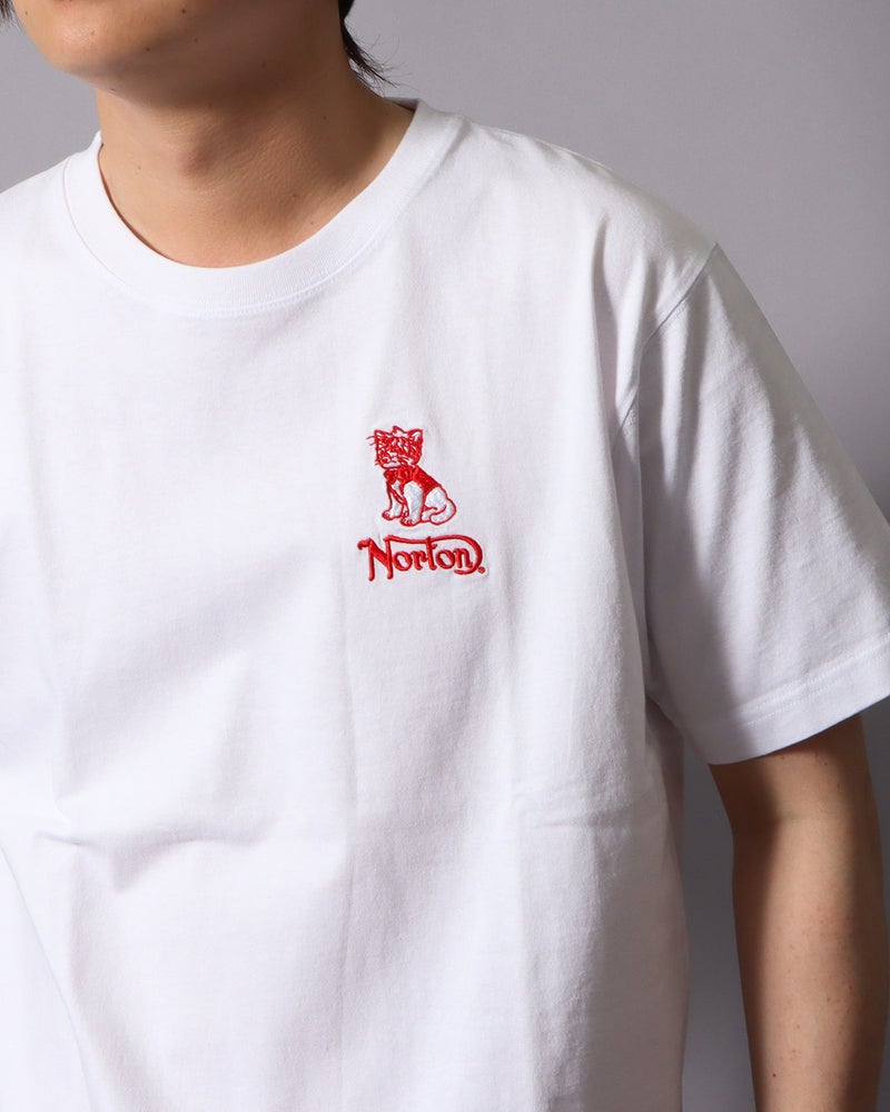 ホワイト：178cm/75kg(Lサイズ着用）