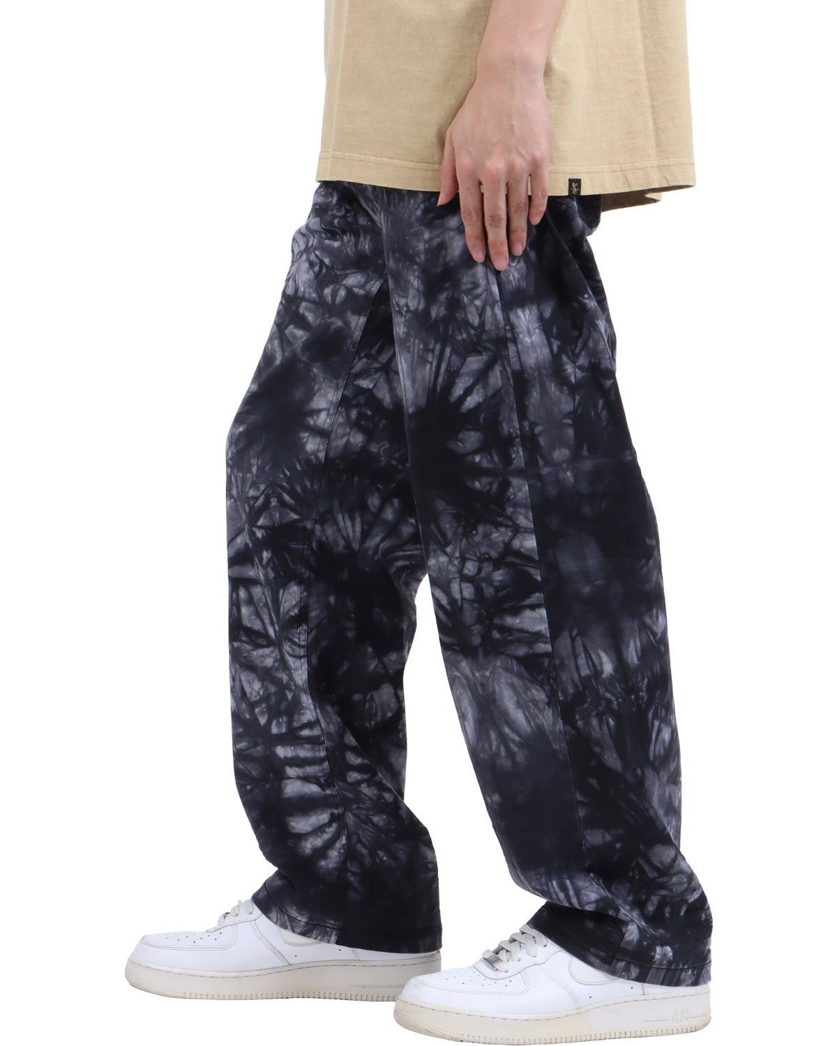 ブラック：173cm63kg(Lサイズ着用)