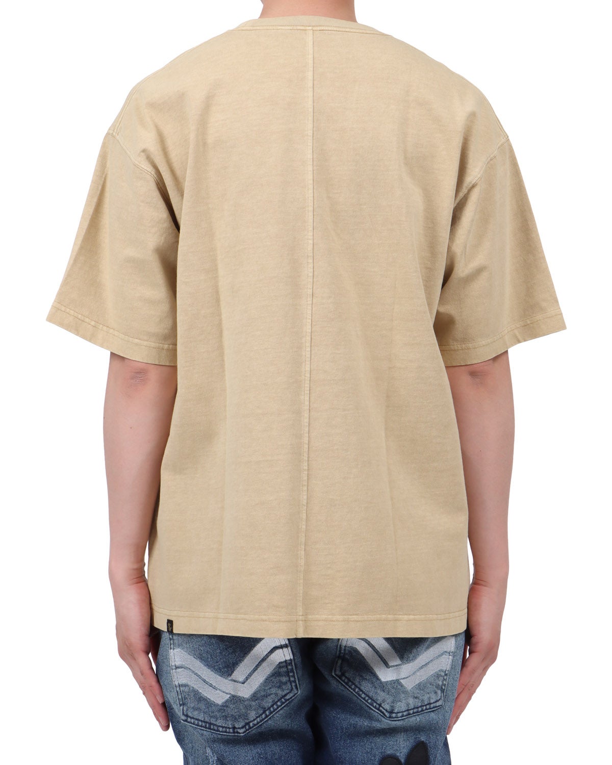 ベージュ：174cm62kg(Lサイズ着用)