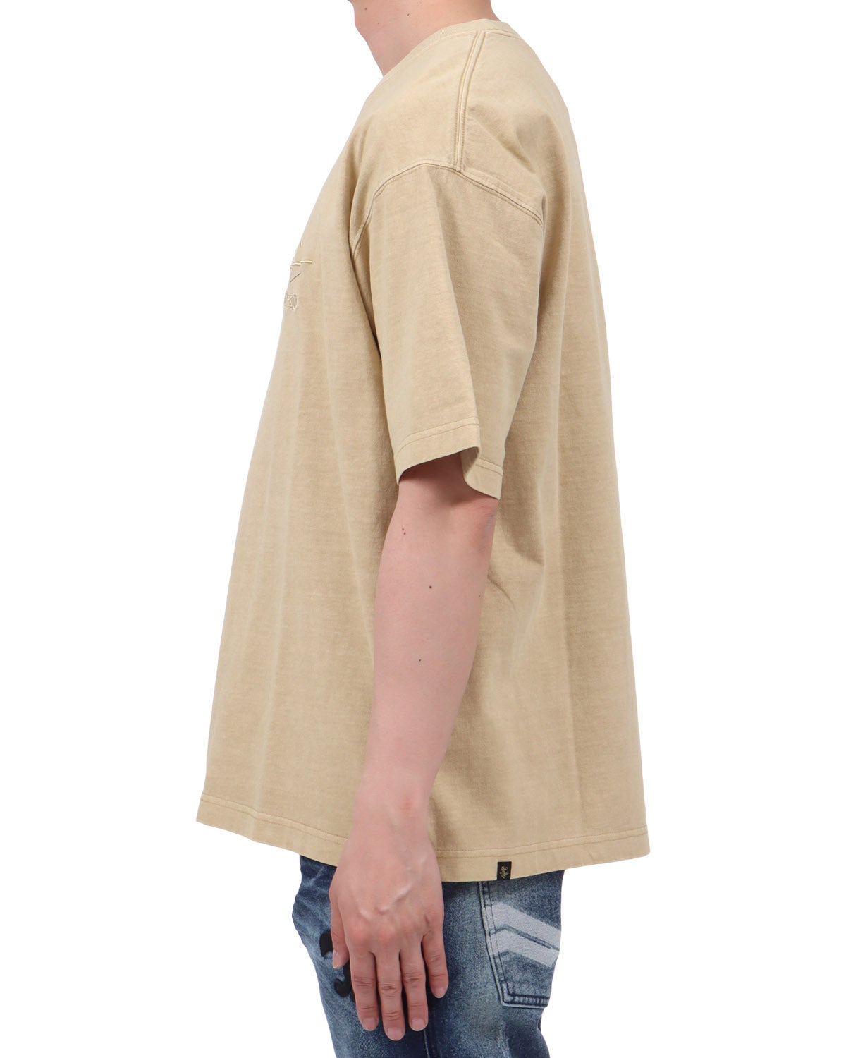 ベージュ：174cm62kg(Lサイズ着用)