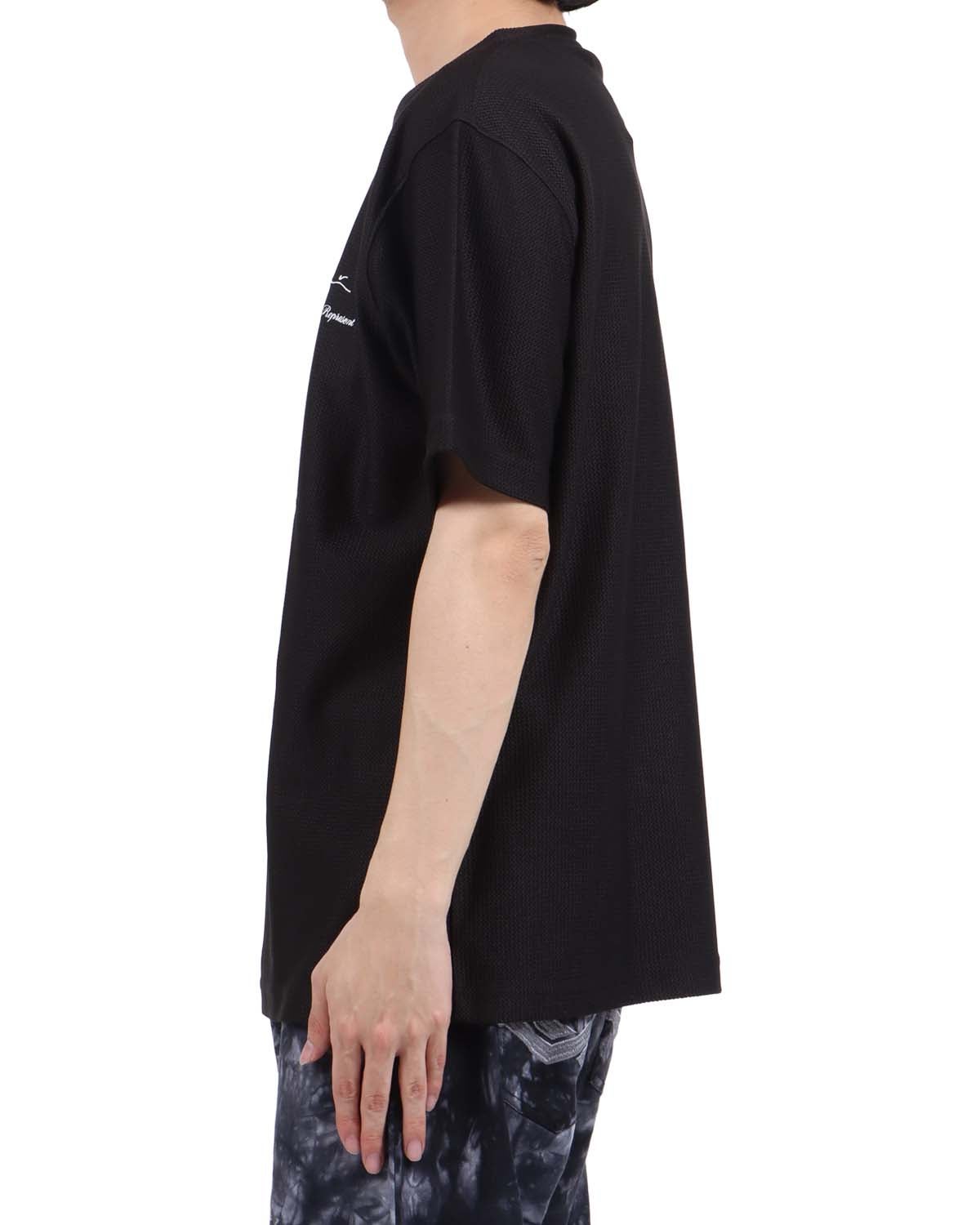 ブラック：173cm63kg(Lサイズ着用)