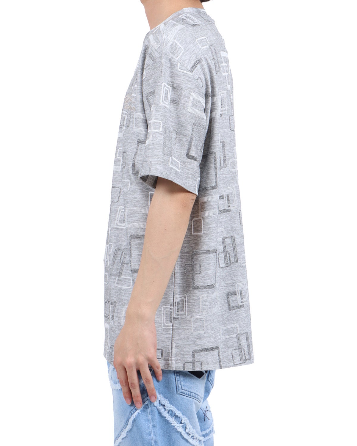 グレー：173cm63kg(Lサイズ着用)