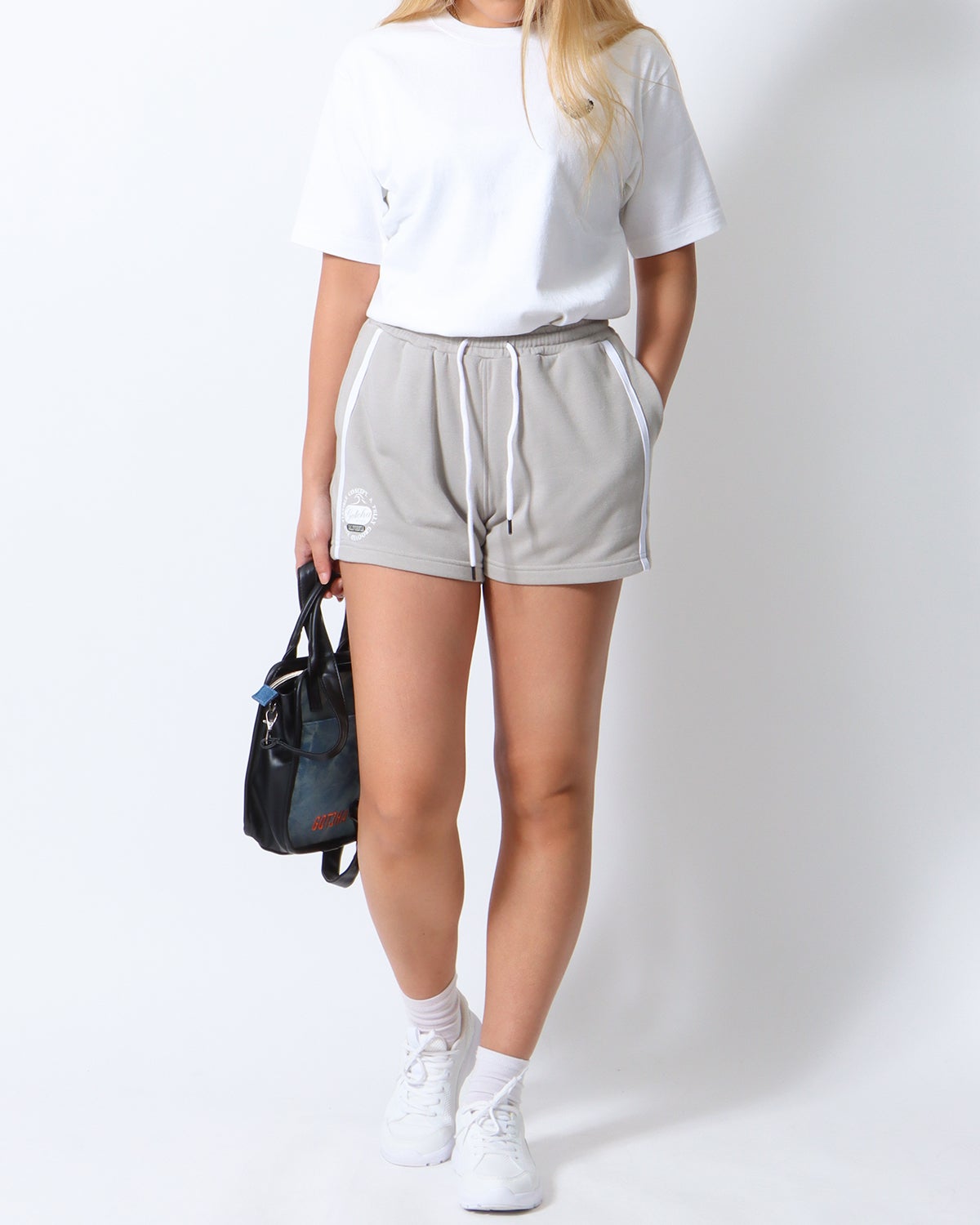 グレー：167cm(Lサイズ着用)