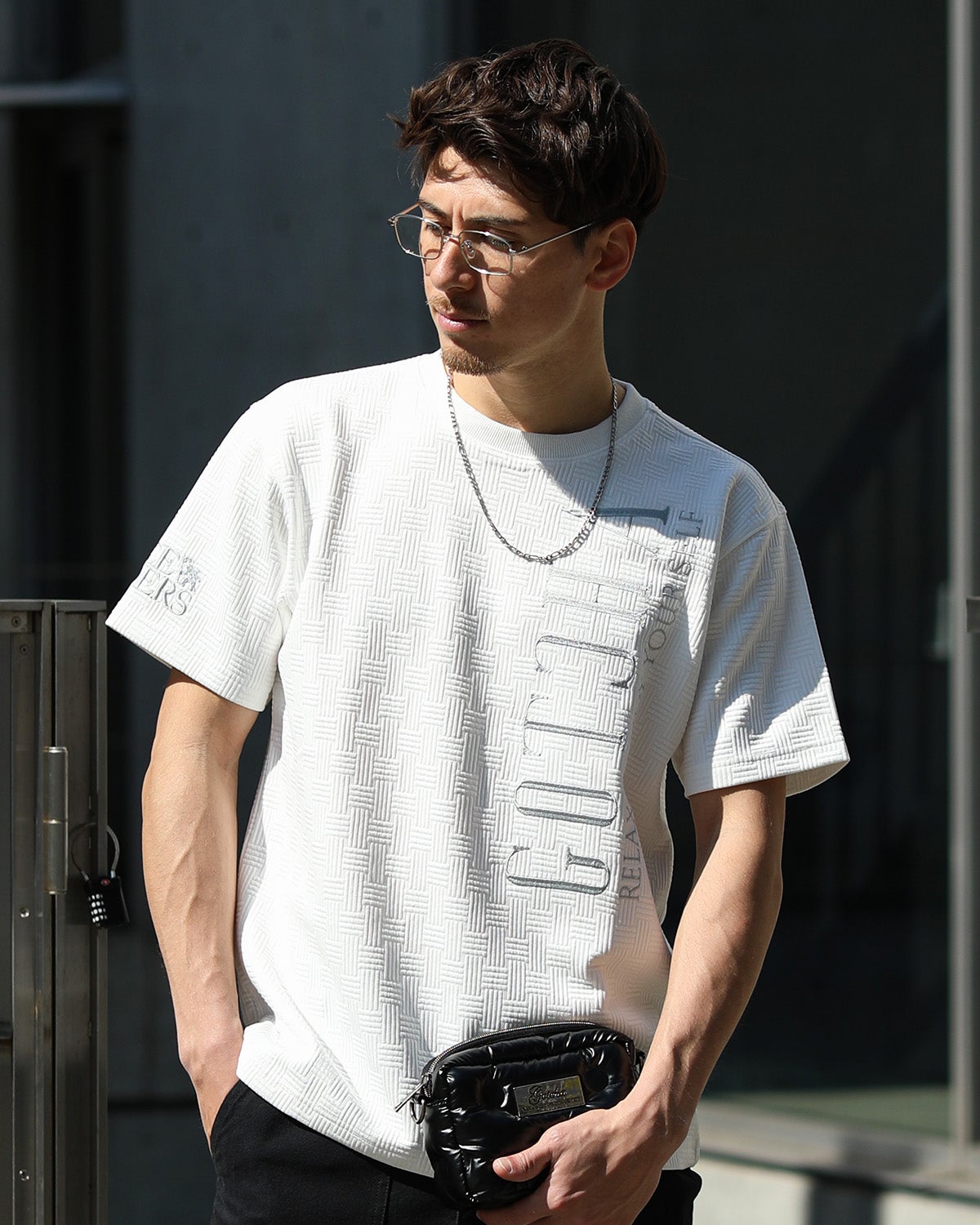 ホワイト：180cm/70kg(Lサイズ着用)