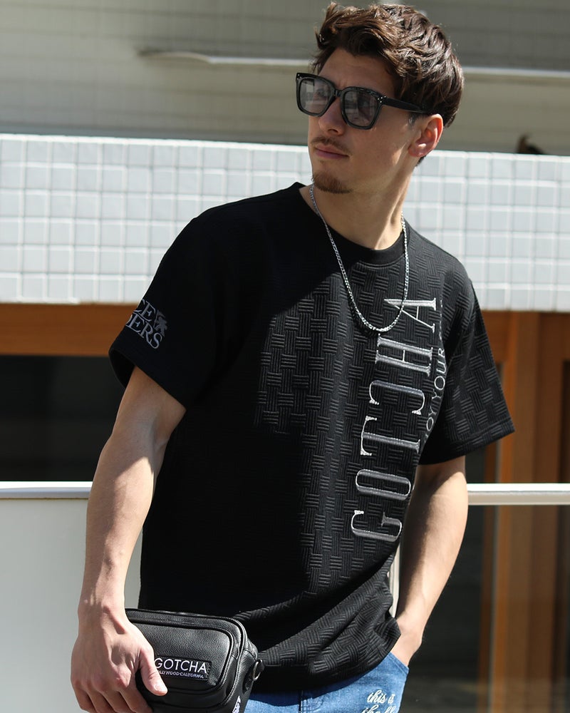 ブラック：180cm/70kg(Lサイズ着用)