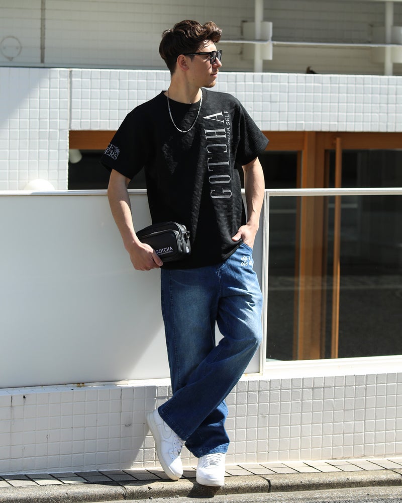 ブラック：180cm/70kg(Lサイズ着用)