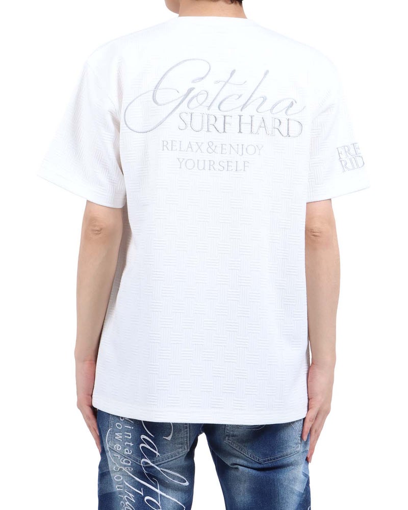 ホワイト：173cm63kg(Lサイズ着用)