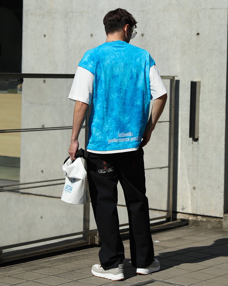 ターコイズ：180cm/70kg(Lサイズ着用)