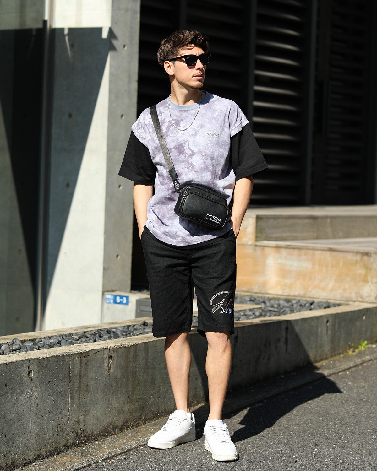 グレー：180cm/70kg(Lサイズ着用)