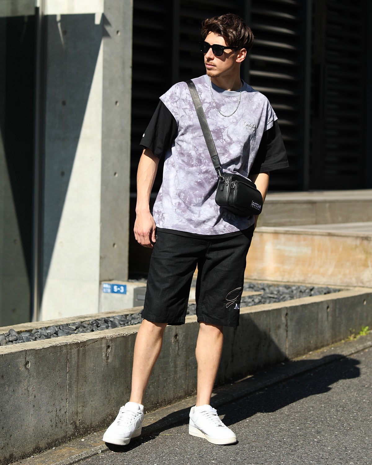 グレー：180cm/70kg(Lサイズ着用)