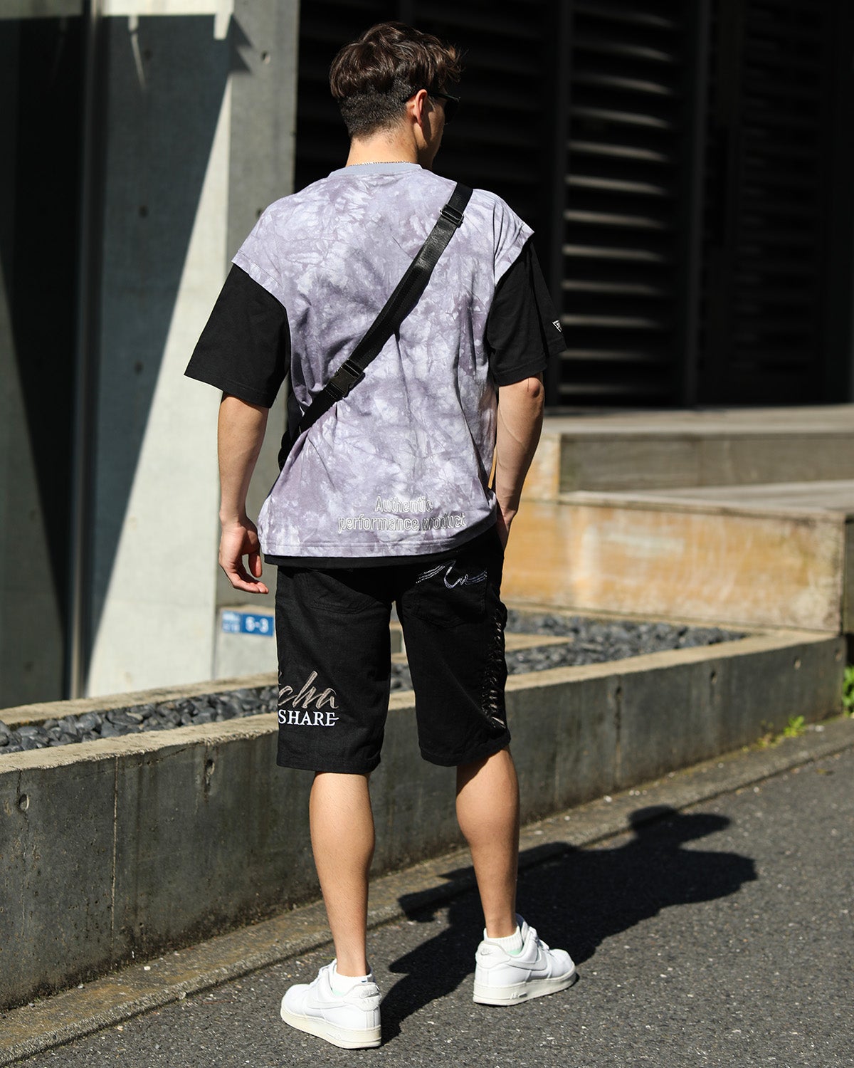 グレー：180cm/70kg(Lサイズ着用)