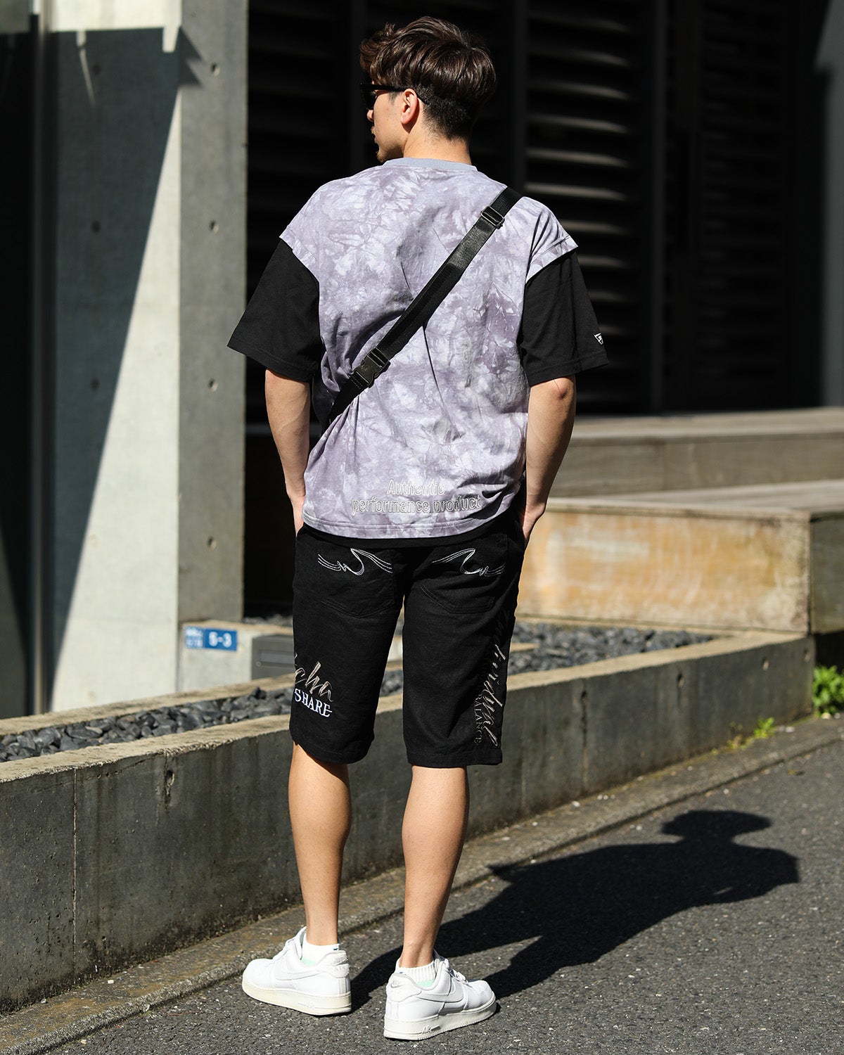 グレー：180cm/70kg(Lサイズ着用)