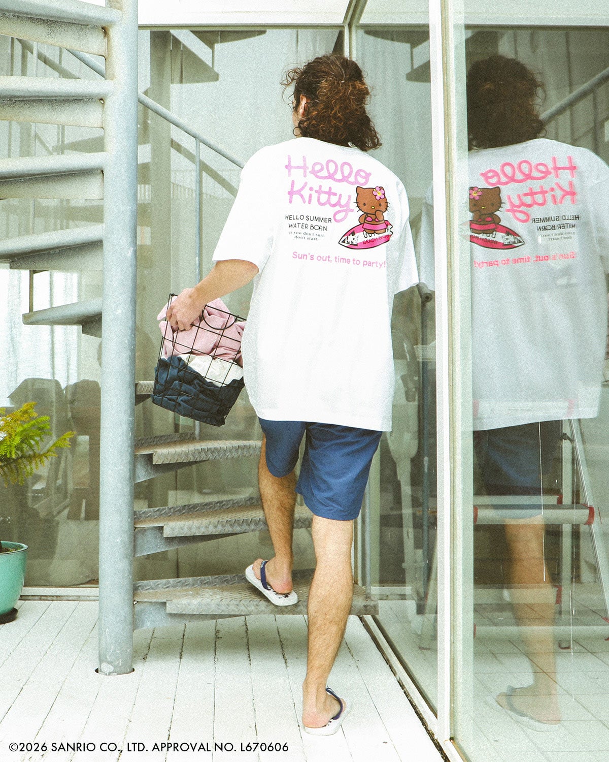 ホワイト:175cm66kg(Lサイズ着用)