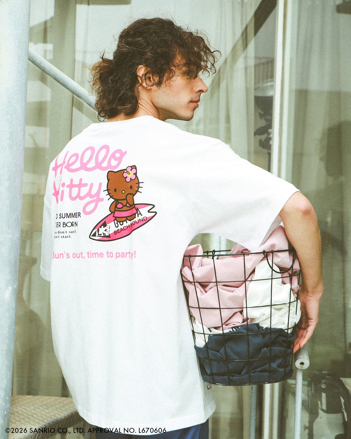 ホワイト:175cm66kg(Lサイズ着用)