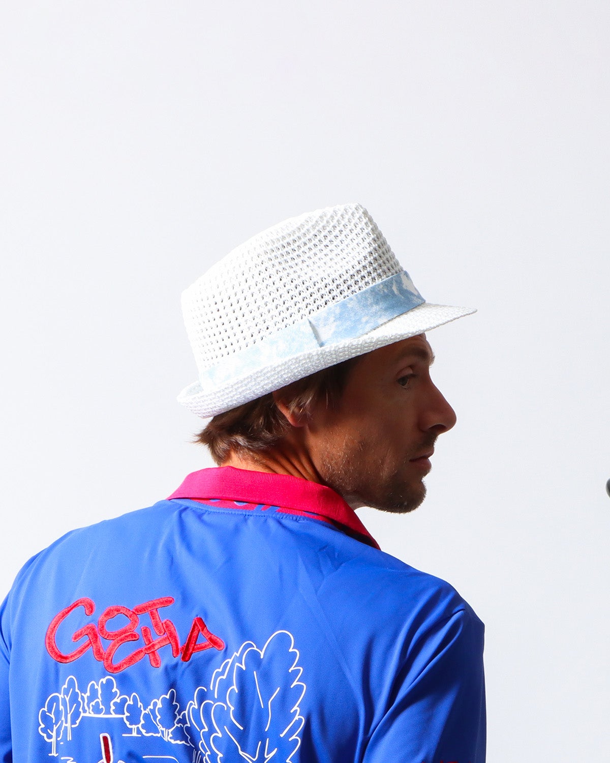 ホワイト