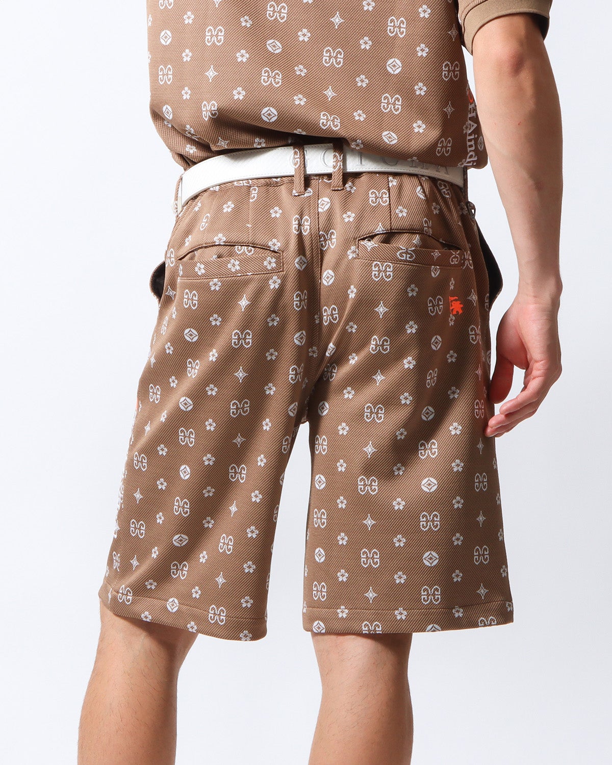 ベージュ：180cm/70kg(Lサイズ着用)