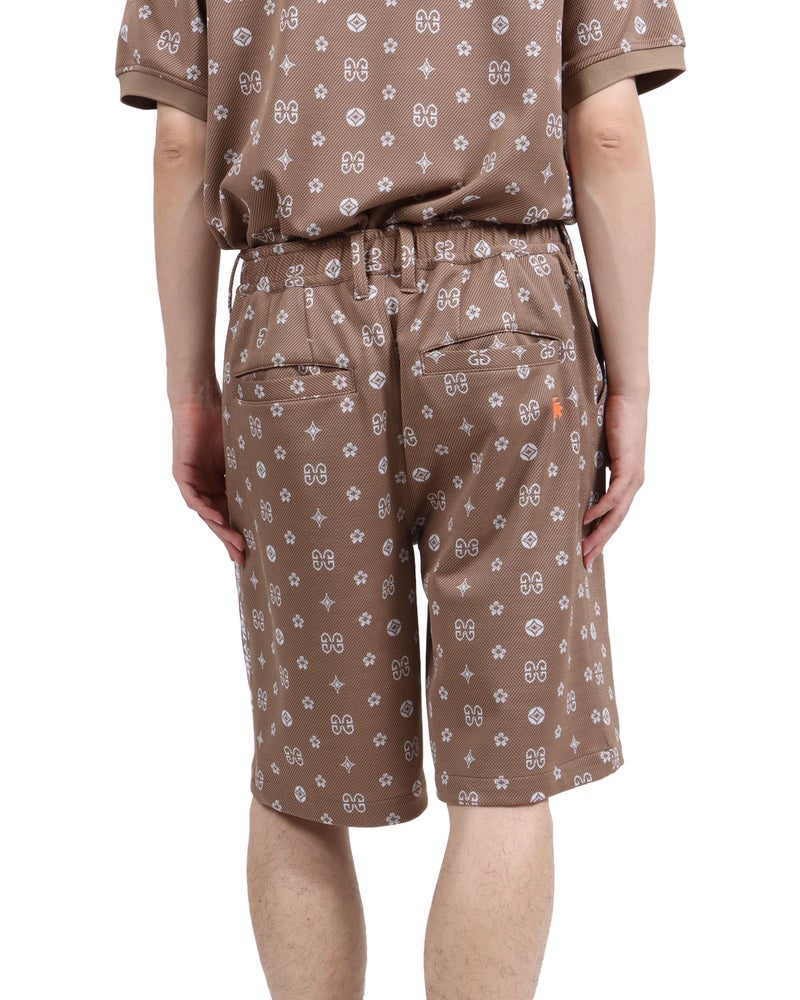 ベージュ：173cm63kg(Lサイズ着用)