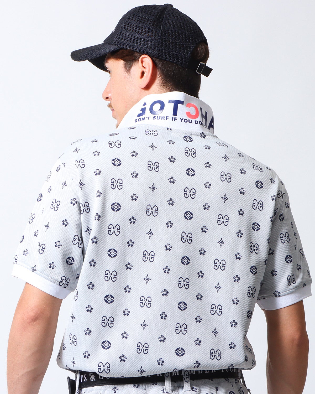 ホワイト:180cm70kg(Lサイズ着用)