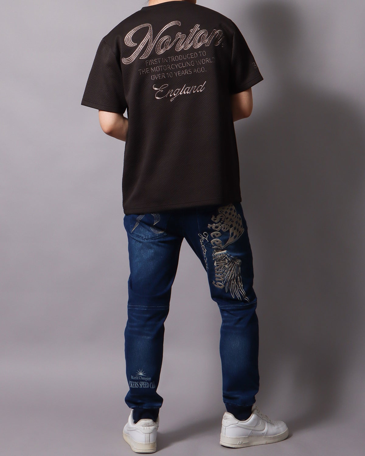 ブリーチ：178cm/75kg(Lサイズ着用)